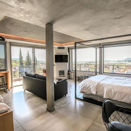 Meteora Heaven And Earth Premium Suites - Adults Friendly Kalampáka Luaran gambar
