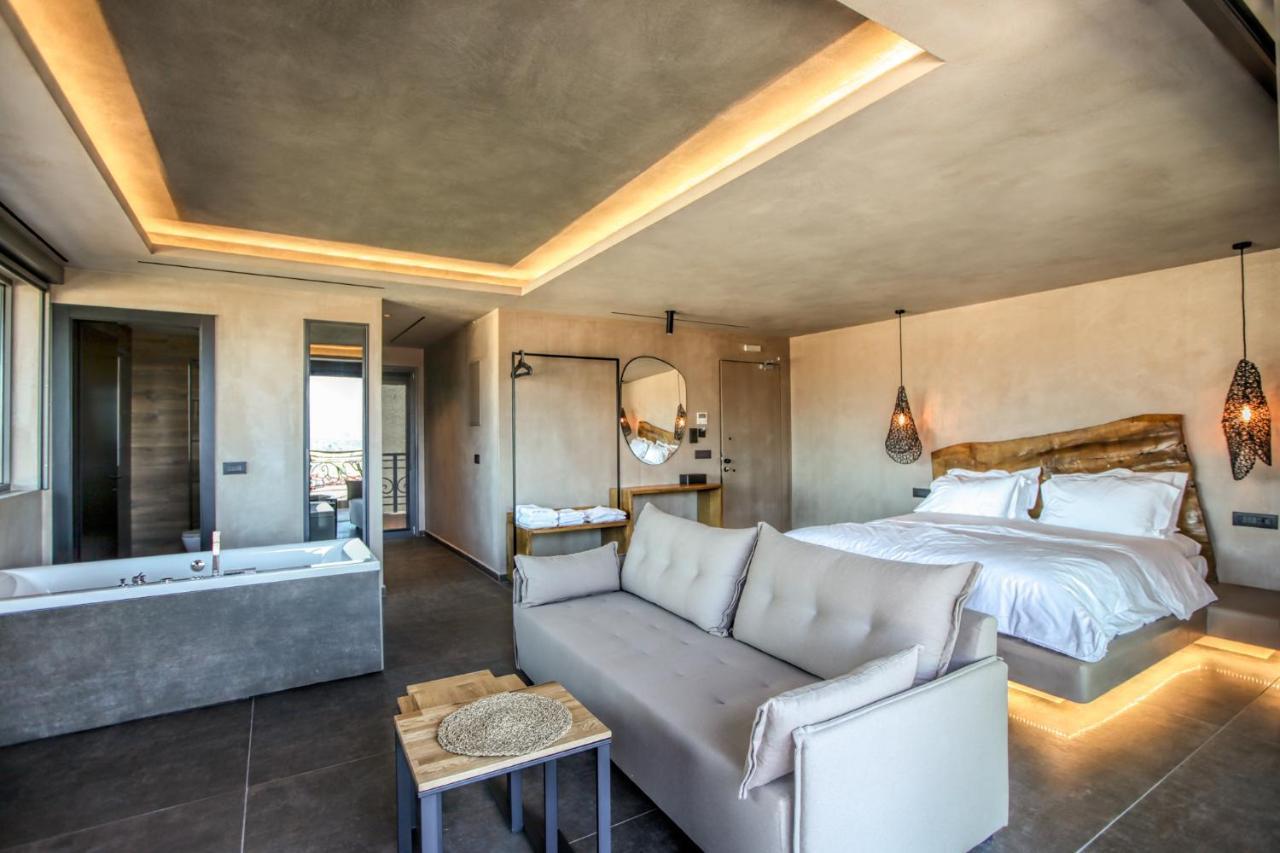 Meteora Heaven And Earth Premium Suites - Adults Friendly Kalampáka Luaran gambar