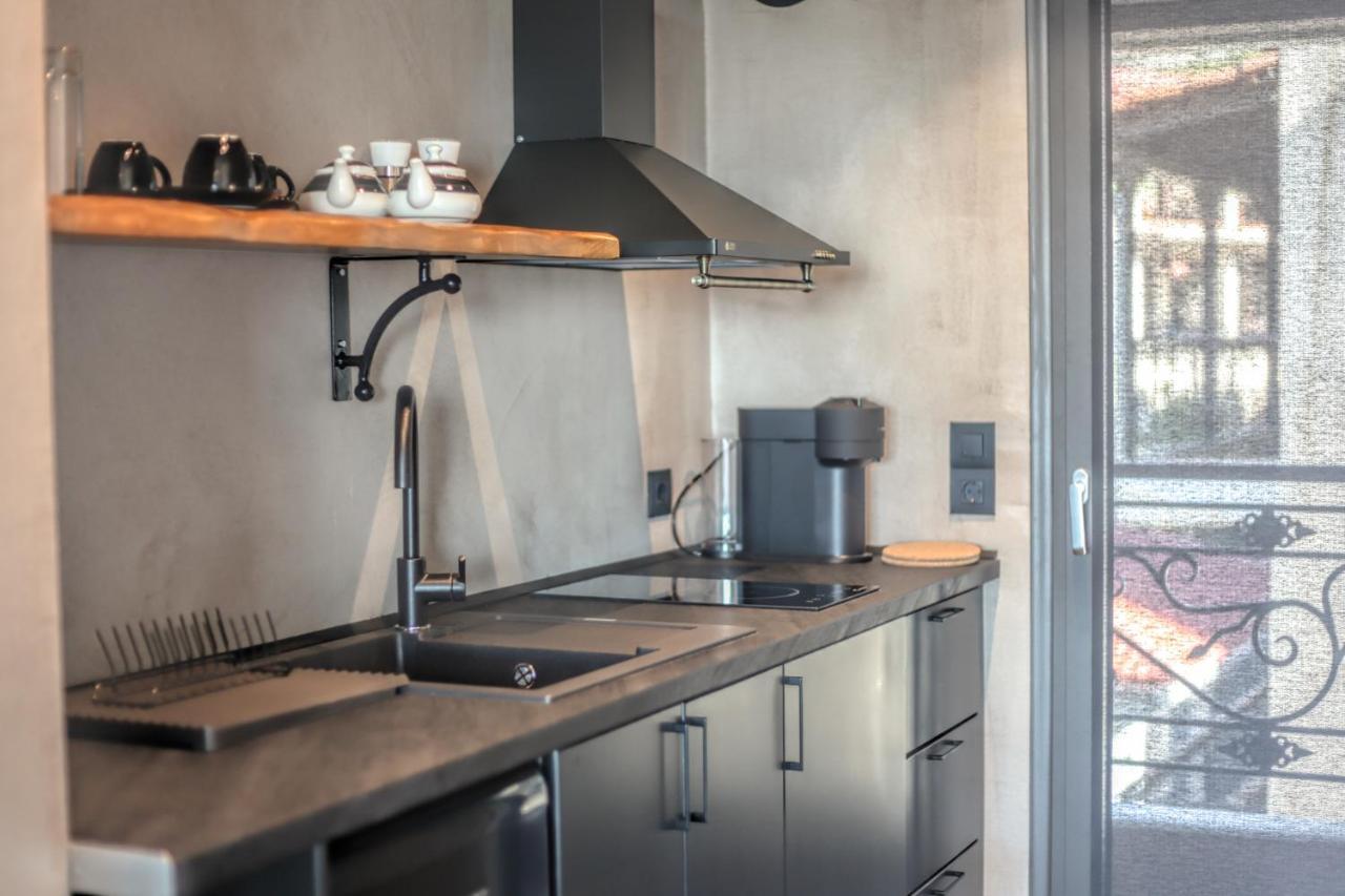 Meteora Heaven And Earth Premium Suites - Adults Friendly Kalampáka Luaran gambar